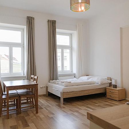 Special Vintage Viennese Apartment - 12Min F Downtown ภายนอก รูปภาพ