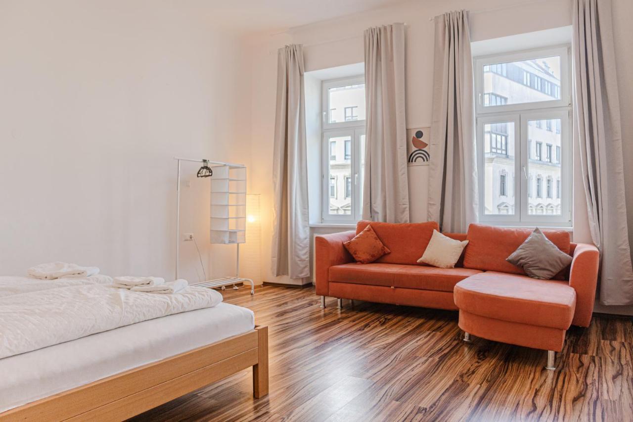 Special Vintage Viennese Apartment - 12Min F Downtown ภายนอก รูปภาพ