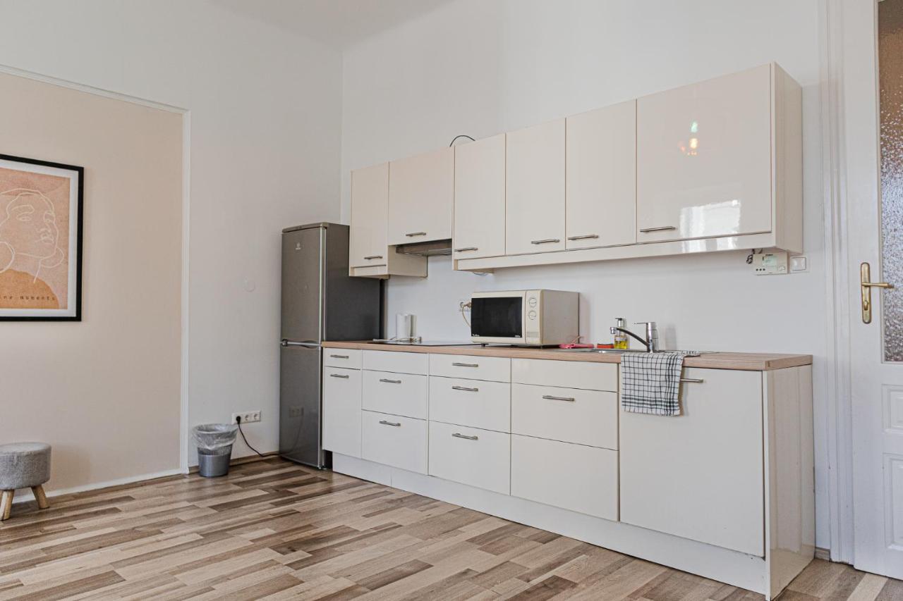 Special Vintage Viennese Apartment - 12Min F Downtown ภายนอก รูปภาพ